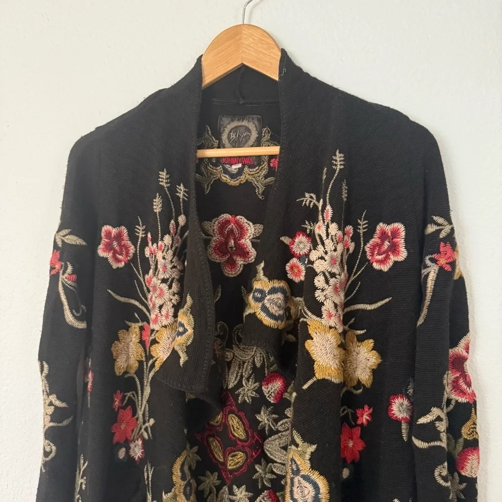 Johnny Was Floral Embroidered Black Cardigan size S - Picture 5 of 14